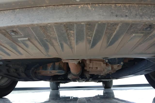 Buick GL6 2023 Желтый из Китая