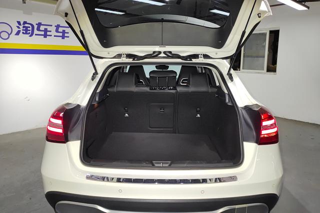 Mercedes-Benz GLA 2019 Белый из Китая, фото 4