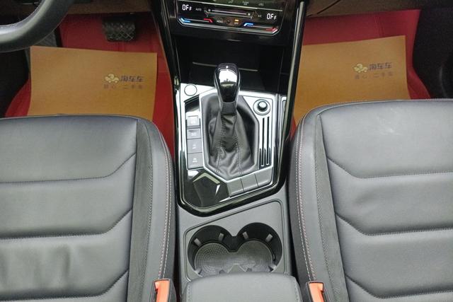 Volkswagen Tayron 2020 330 TSI — фото 10