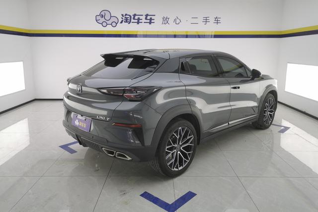 Changan UNI-T 2022 1.5 T Premium — фото 3