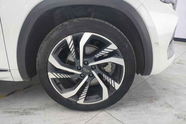 Geely Automobile Xingyue L 2022 Белый из Китая, фото 4