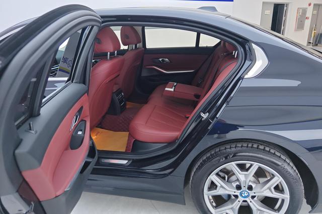 BMW i3 2023 — фото 15