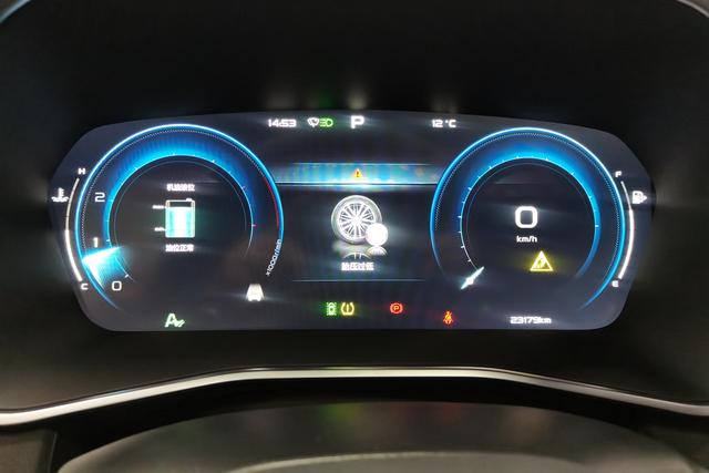 Geely Automobile Xingrui 2024 Темно-серый из Китая, фото 6