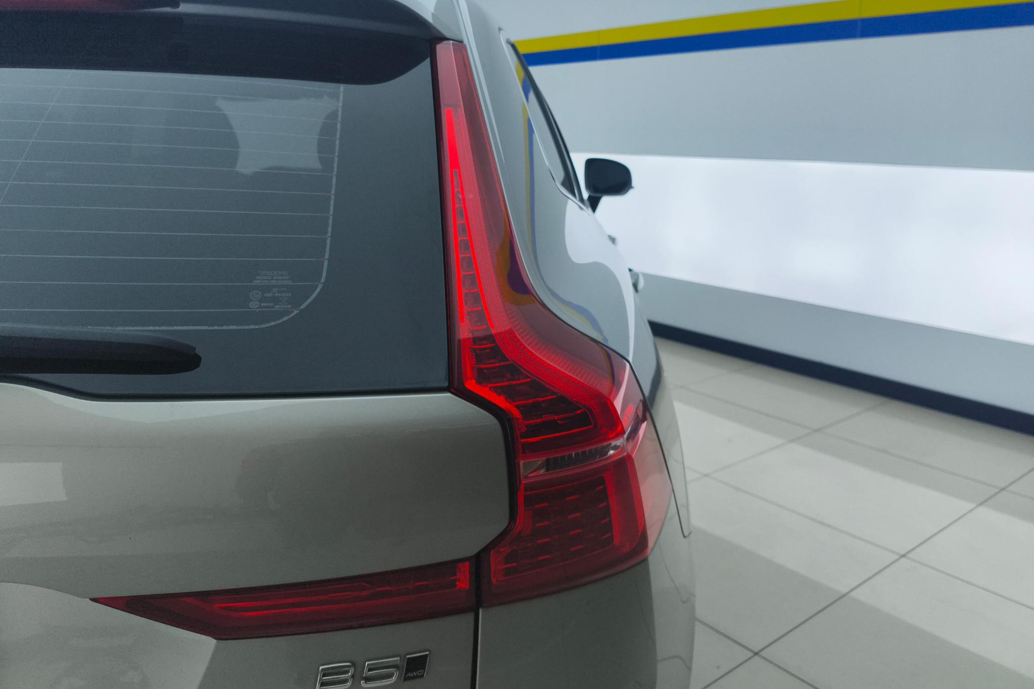 Volvo XC60 2022 B5 Luxury