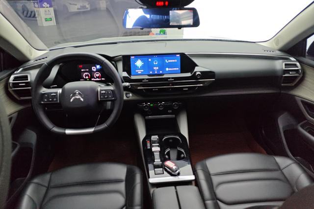 Citroen Versailles C5X 2021 — фото 12