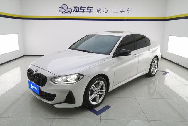 BMW 1 Series 2023 — фото 1