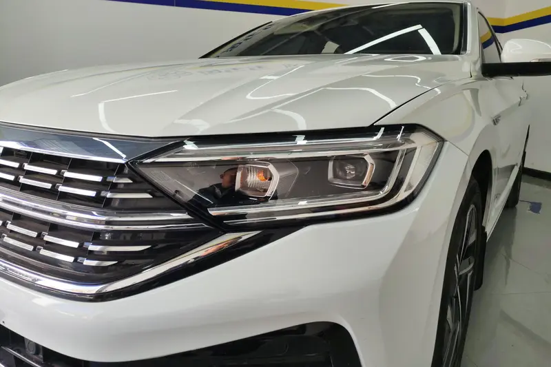 Volkswagen Sagitar 280 TSI DSG Lite — фото 4