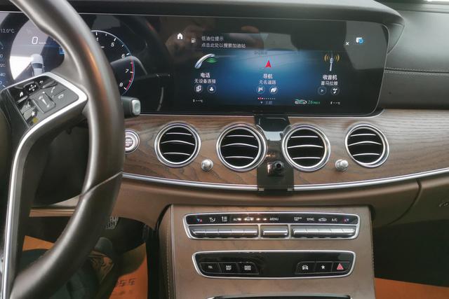 Mercedes-Benz E-Class 2022 E 300 L — фото 11