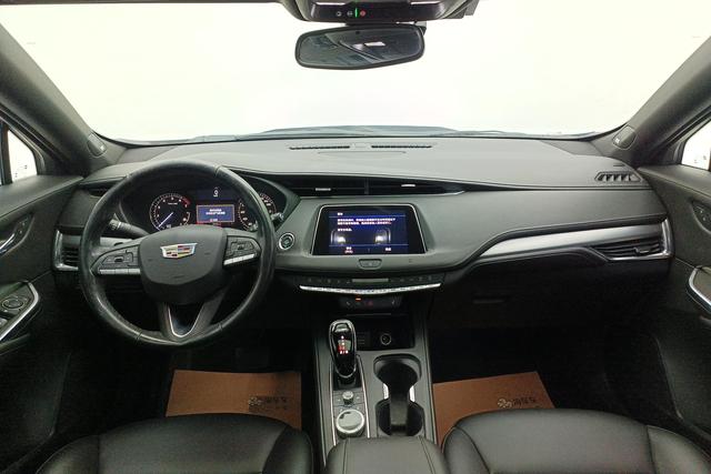 Cadillac XT4 2021 Белый из Китая, фото 2