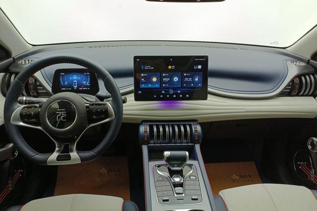 BYD Yuan PLUS id 3803892 из Китая 15