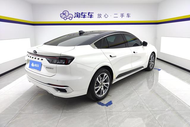 Ford Mondeo 2022 Eco Boost 245 Luxury — фото 3