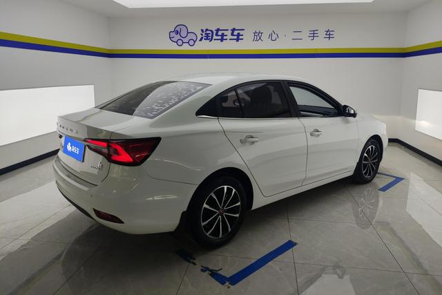 Roewe i5 2020 — фото 3