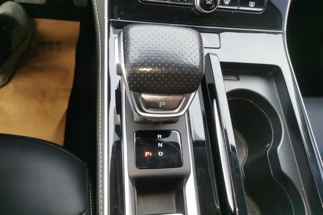 Roewe ei6 MAX Plug-in Hybrid 2020 — фото 14