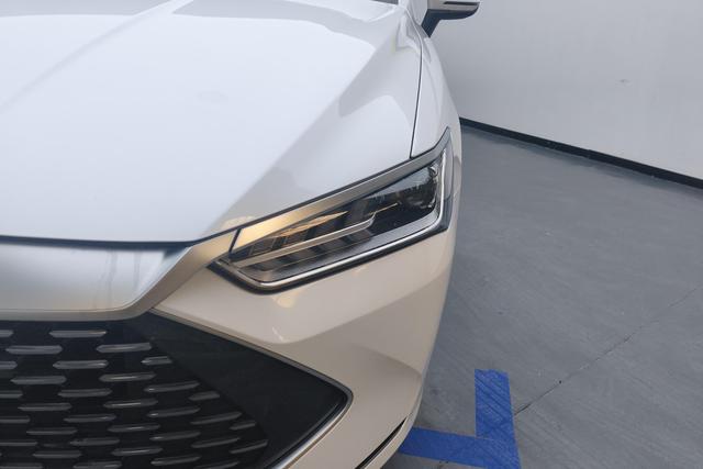 BYD QIN PLUS Hybrid 2021 — фото 4