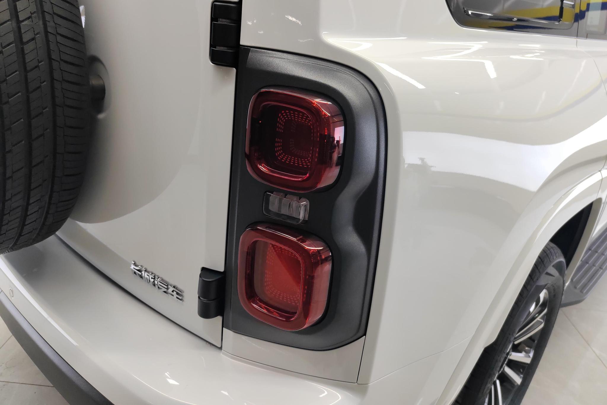 Haval H9 2024 2.0T 5 мест