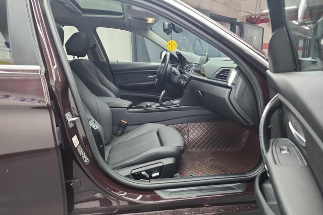 BMW 3 series id 3824689 из Китая 12