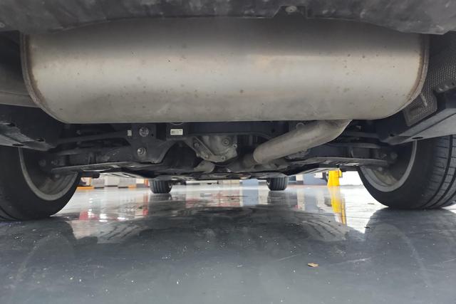 BMW 3 series id 3824689 из Китая 15