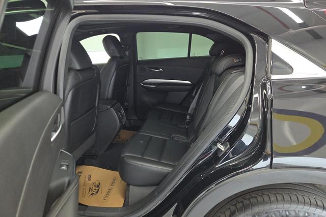Cadillac XT4 2021 28 T 2 WDLeading — фото 15
