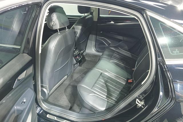 Volkswagen Passat 2022 Черный из Китая, фото 3