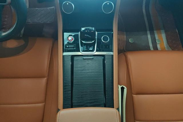 Jaguar XFL 2022 — фото 10