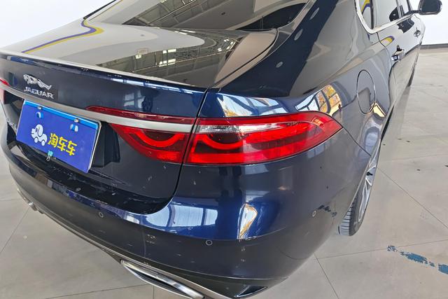 Jaguar XFL 2022 — фото 12