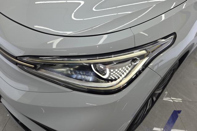 Volkswagen ID.4 X 2021 Белый из Китая, фото 2