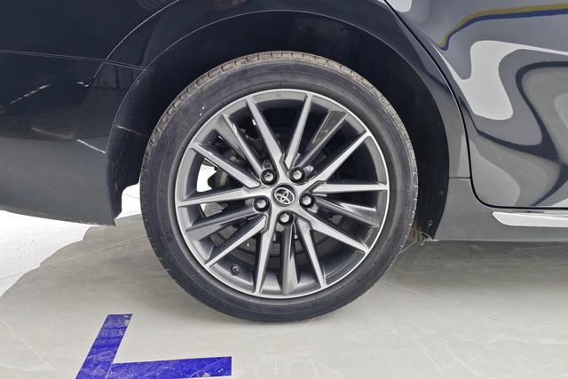 Toyota Camry id 3785249 из Китая 8