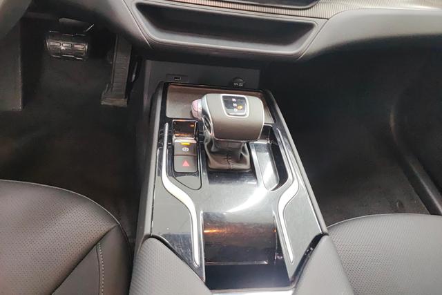 Red flag E-QM5 id 3784935 из Китая 12