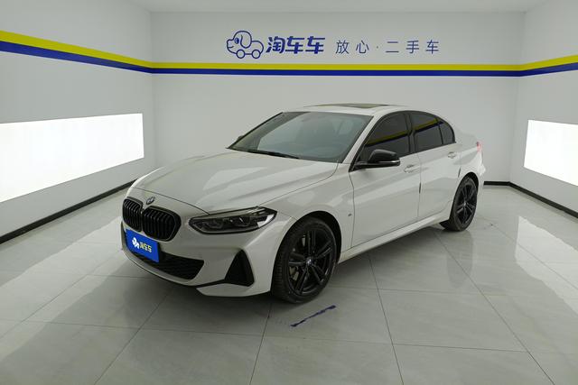 BMW 1 Series 2021 — фото 1