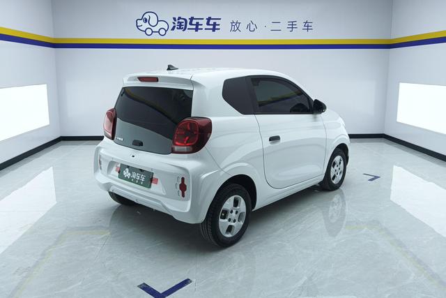 Roewe CLEVER 2022 Белый из Китая, фото 5