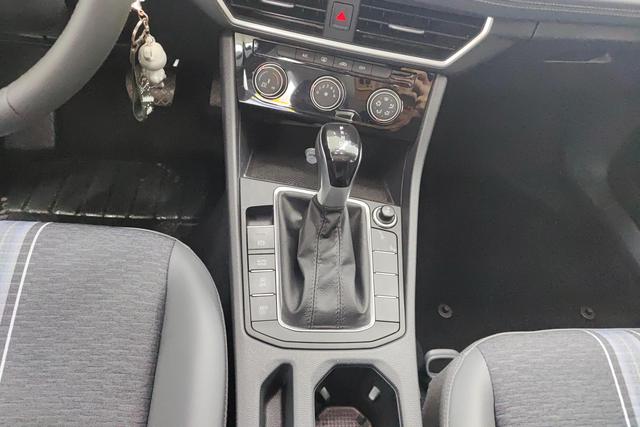 Volkswagen Sagitar id 3784600 из Китая 12