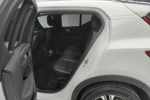 Volvo XC40 2021 T 4 WD — фото 16