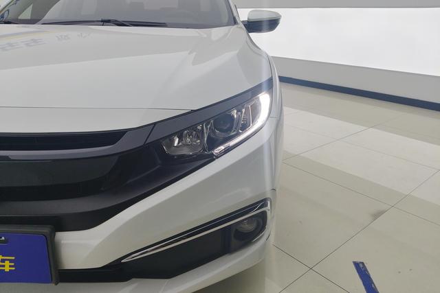 Honda Civic 2021 Белый из Китая