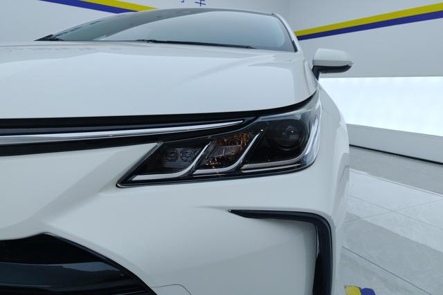 Toyota Corolla 2021 Белый из Китая, фото 6