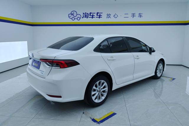 Toyota Corolla id 3791793 из Китая 8