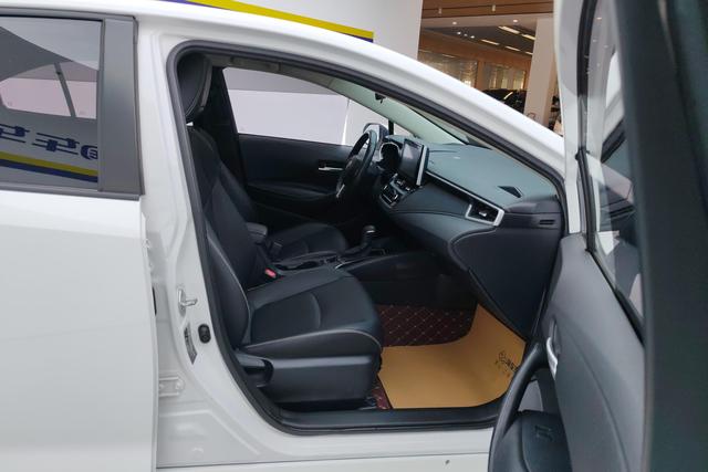 Toyota Corolla id 3791793 из Китая 15