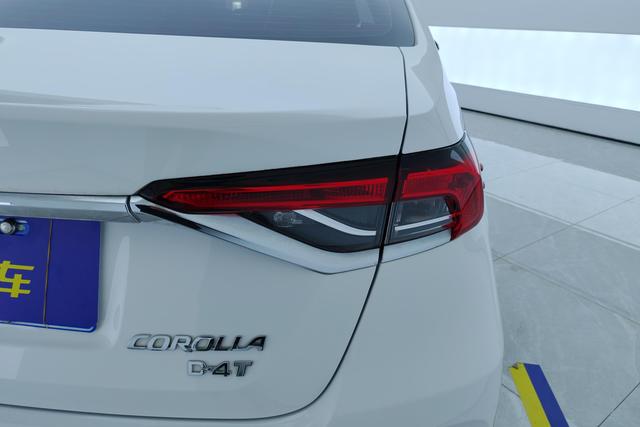 Toyota Corolla id 3791793 из Китая 16