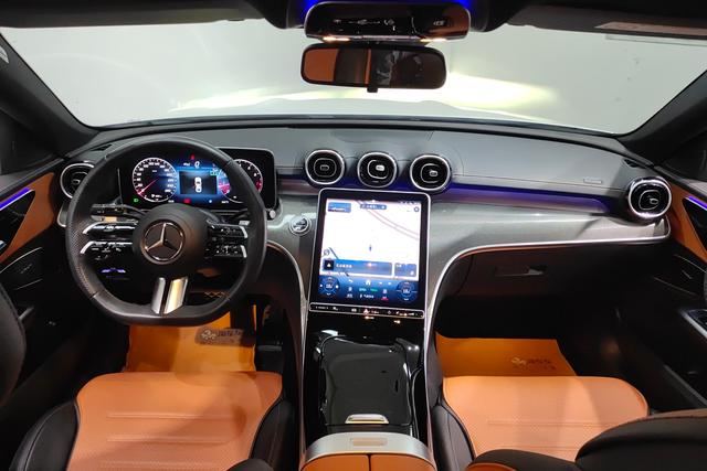 Mercedes-Benz C-Class 2023 C 200 L — фото 12
