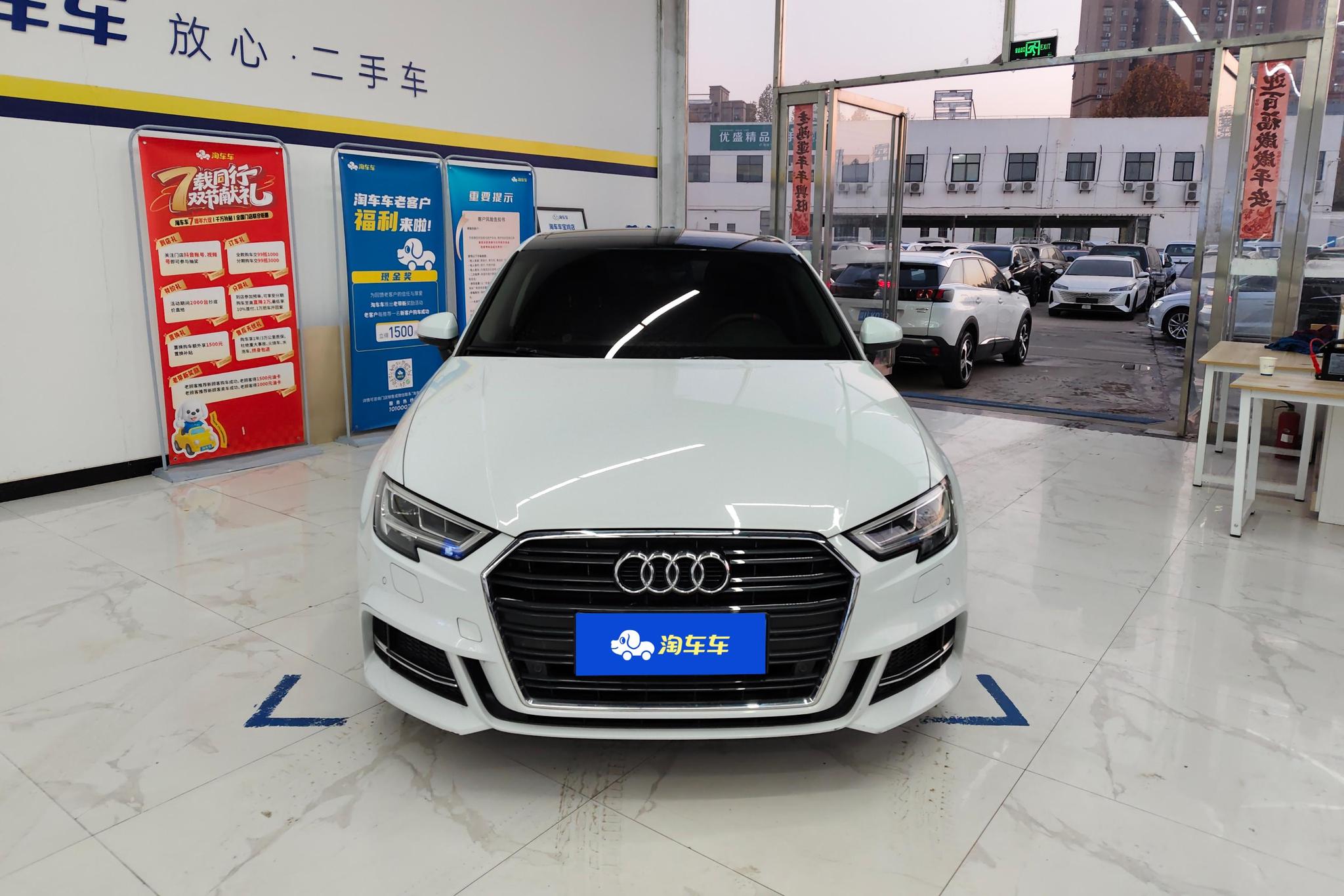 Audi A3 2019 Limousine 35 TFSI Sport V