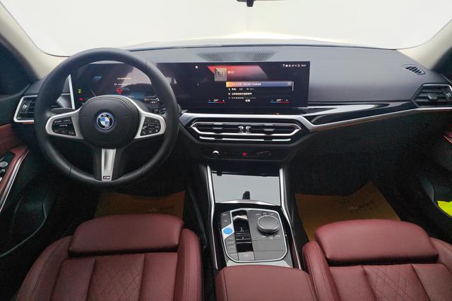 BMW i3 2022 — фото 11