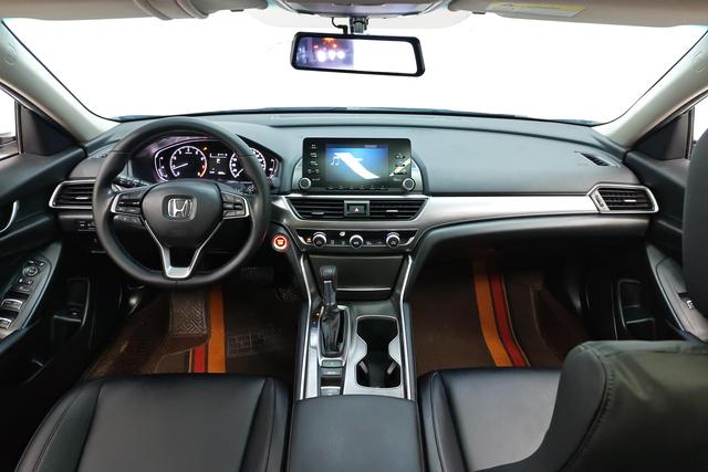 Honda Accord 2018 260 TURBO VI — фото 11