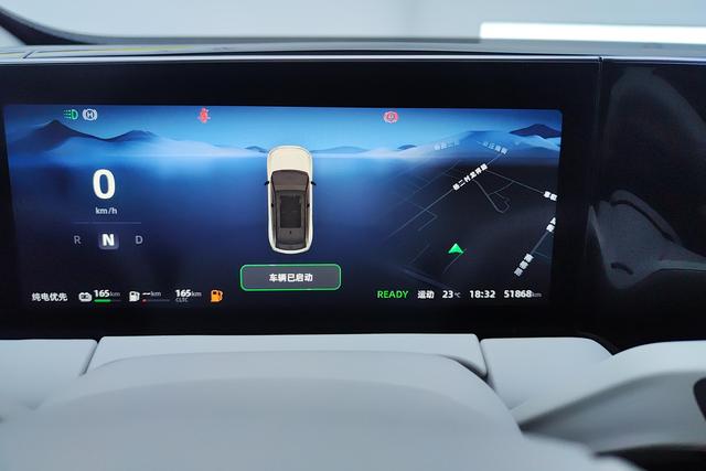 Leapmotor C11 Hybrid 2023 — фото 14