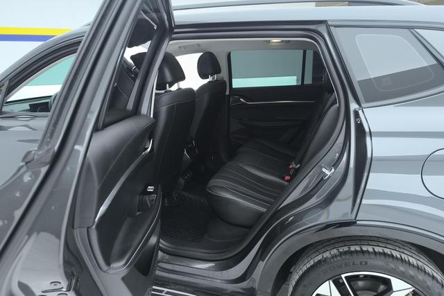 Roewe RX5 MAX 2022 — фото 16