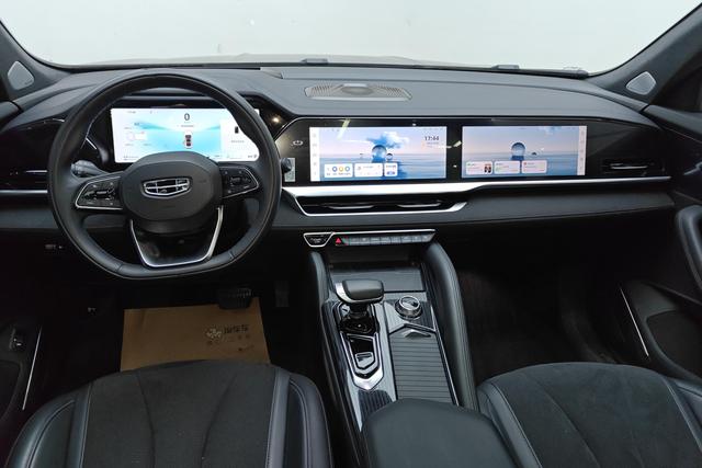 Geely Automobile Xingyue L 2024 Темно-серый из Китая, фото 2