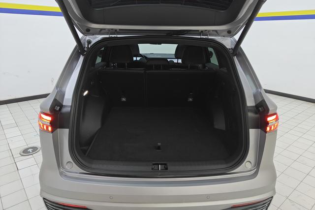 Geely Automobile Xingyue L 2024 Темно-серый из Китая, фото 3