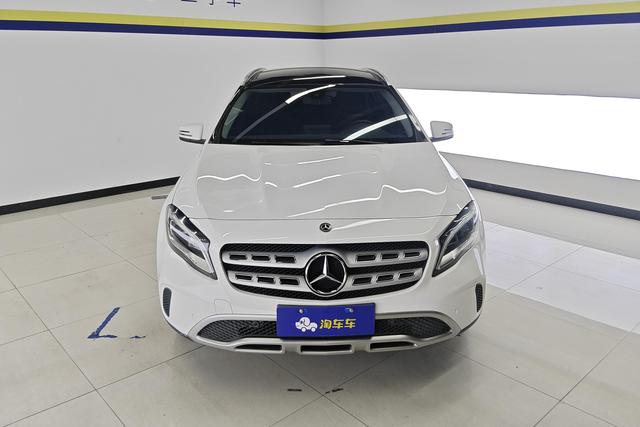 Mercedes Benz GLA 2018 — фото 2