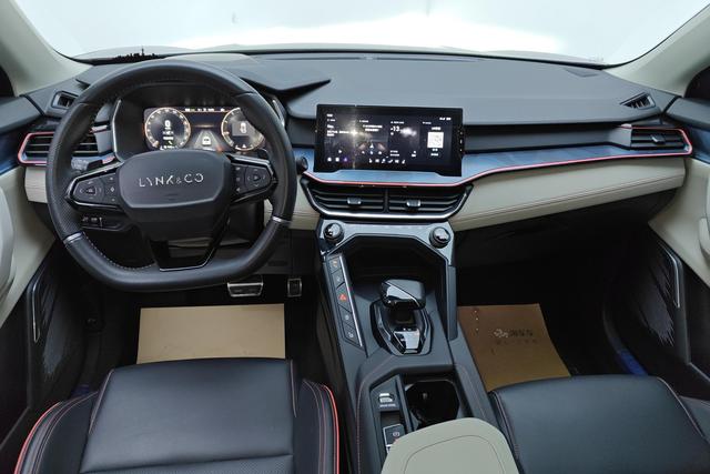 Lynk 06 id 3804508 из Китая 8