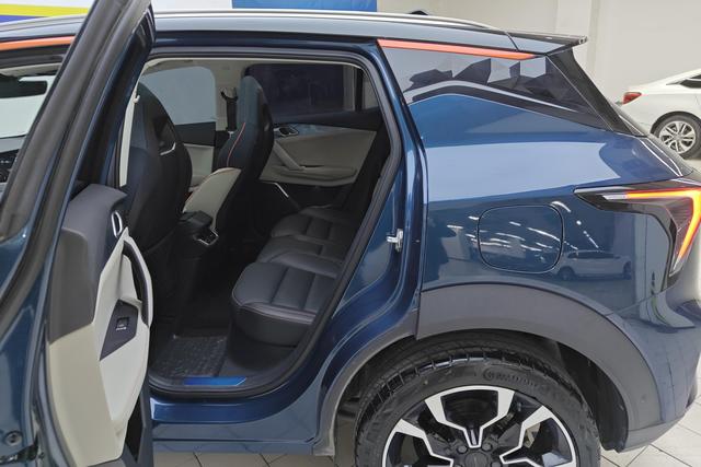 Lynk 06 id 3804508 из Китая 12