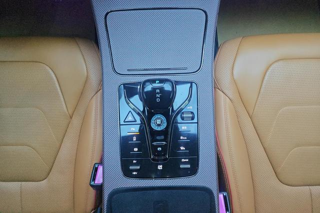 BYD Han DM id 3816970 из Китая 9