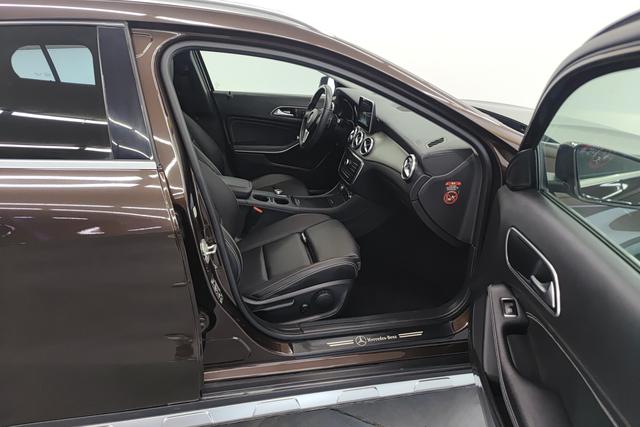 Mercedes Benz GLA 2016 — фото 15